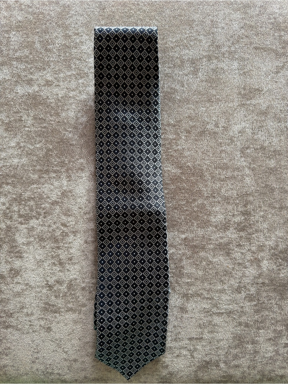 Gianni Italy Men’s Silk-Feel Geometric Necktie